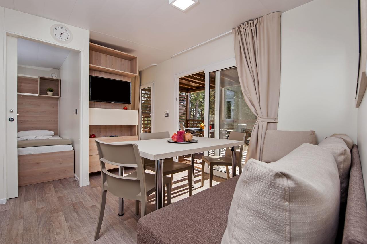 Eurocamp Mobile Homes At Campsite Porton Biondi โรวีน ภายนอก รูปภาพ