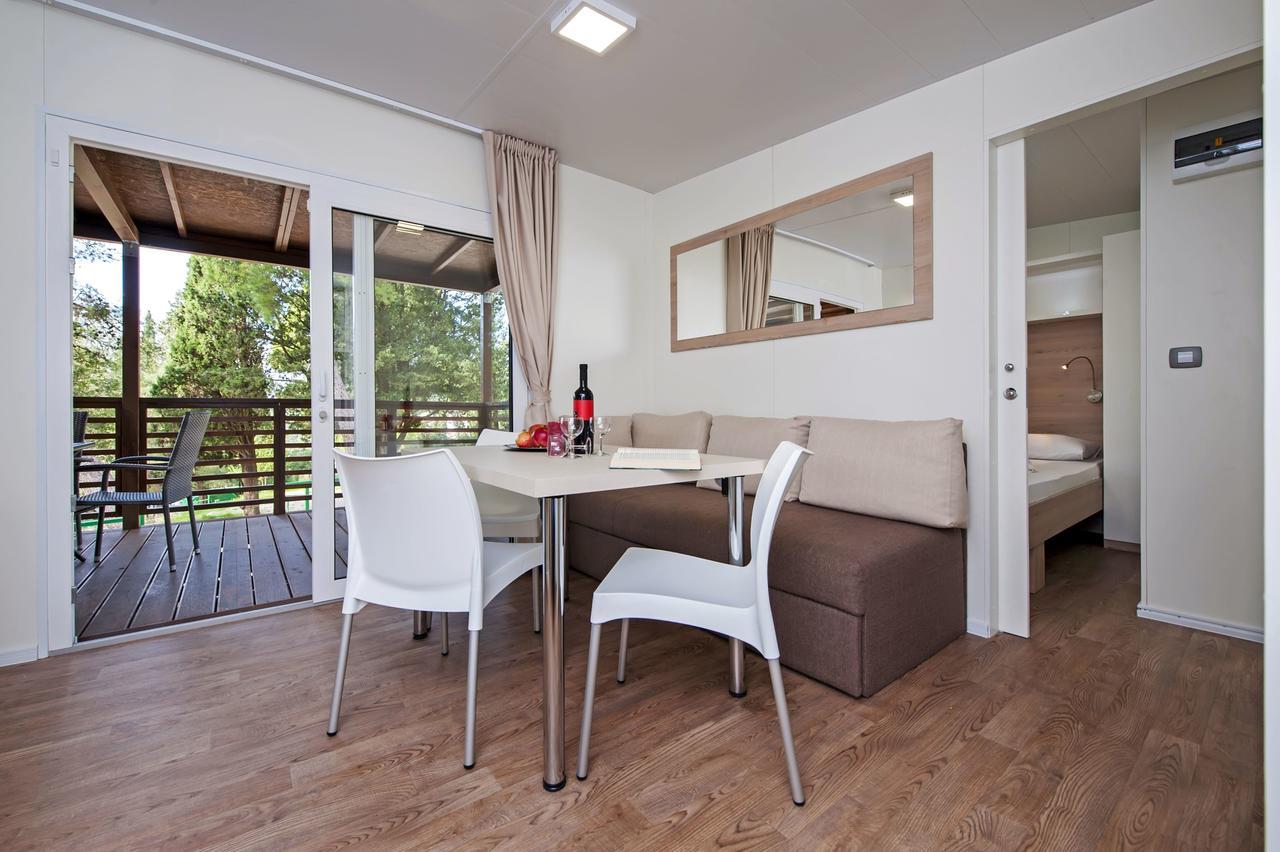Eurocamp Mobile Homes At Campsite Porton Biondi โรวีน ภายนอก รูปภาพ