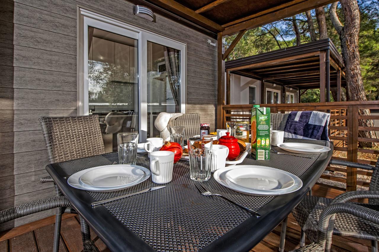 Eurocamp Mobile Homes At Campsite Porton Biondi โรวีน ภายนอก รูปภาพ